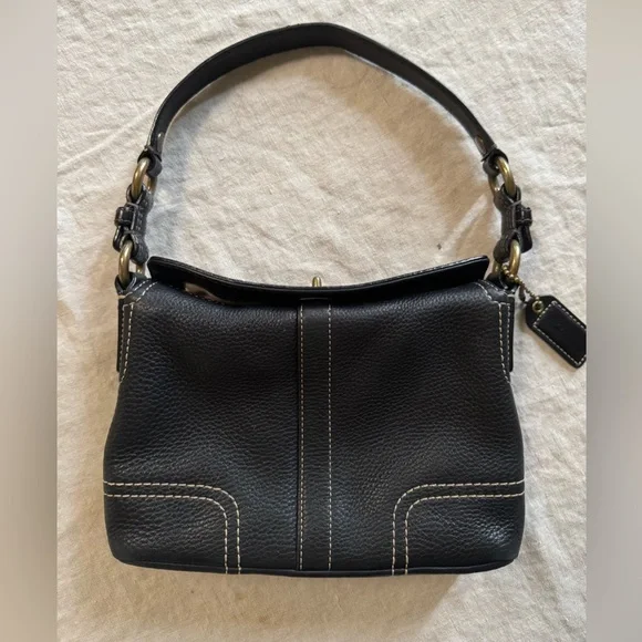 Vintage Coach Black Pebbled Leather Mini Shoulder Bag Turn Lock Baguette Y2K - Picture 1 of 6